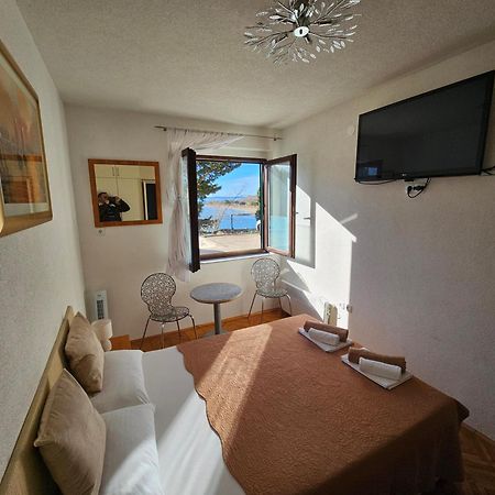 Morska Postelja - Sea Bed Apartment Omiš Exterior foto